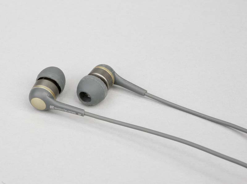 kopfhoerer_inear_beyerdynamic_dtx_71_ie_bild_1297855504.jpg