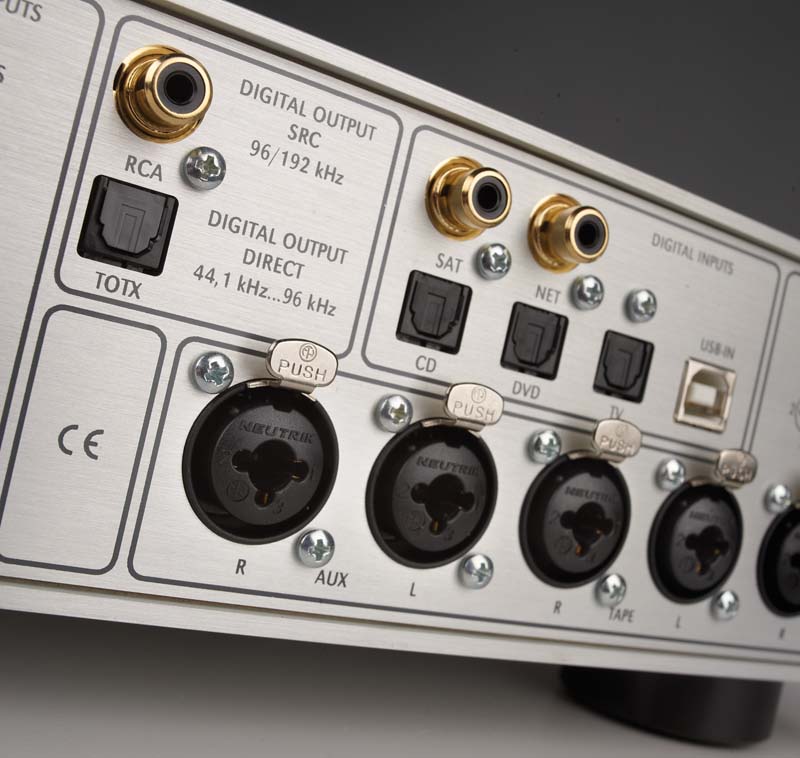 stereovorstufen_burmester_099_dac_pre_amplifer_bild_1299663854.jpg